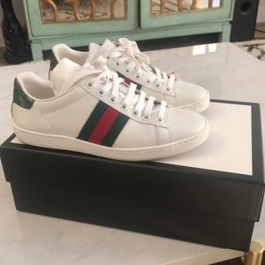 GUCCI tennis shoes